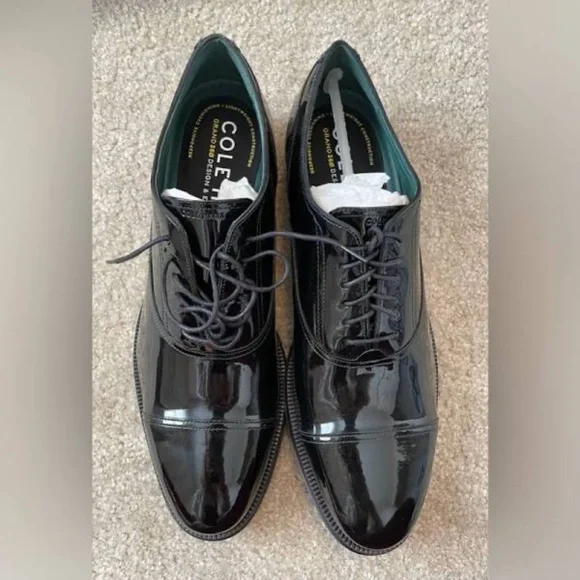 COLE HAAN Modern Essentials Black Patent Leather Cap Toe Oxfords C38309